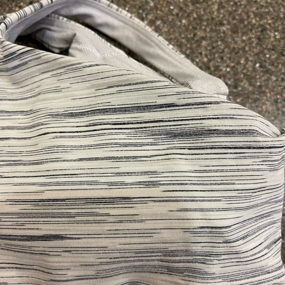 Lululemon Gray sports bra 12! - Picture 2 of 7